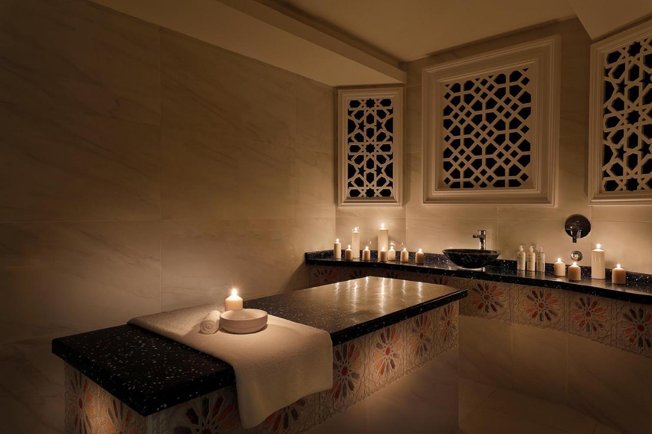 Voco Al Khobar By Ihg Hotel Ngoại thất bức ảnh The Royal Spa at The Royal Mirage