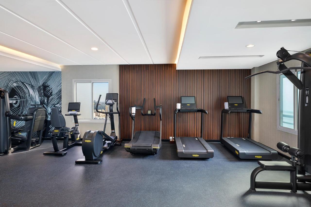 Voco Al Khobar By Ihg Hotel Ngoại thất bức ảnh The gym at the hotel