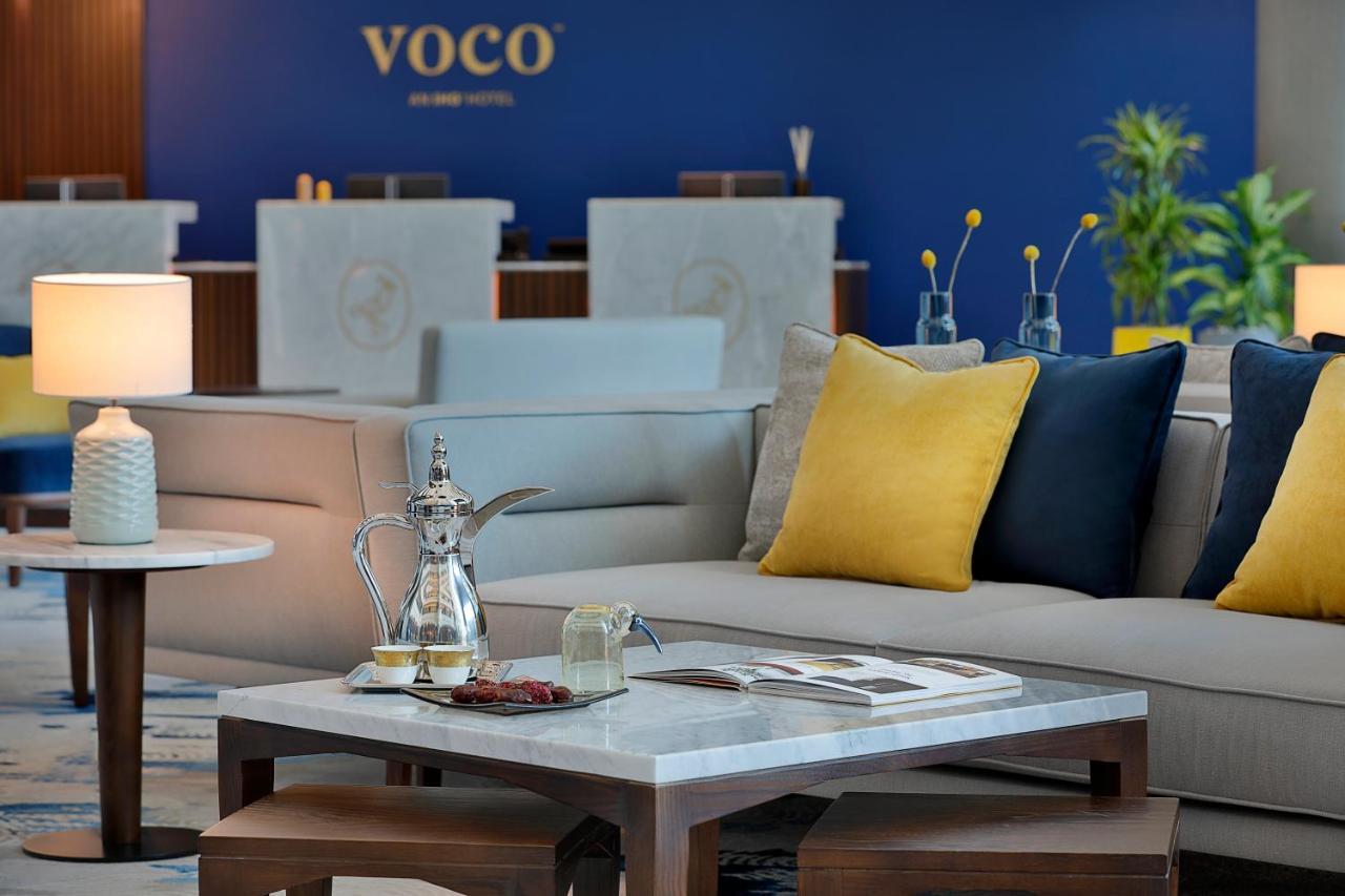 Voco Al Khobar By Ihg Hotel Ngoại thất bức ảnh A coffee table